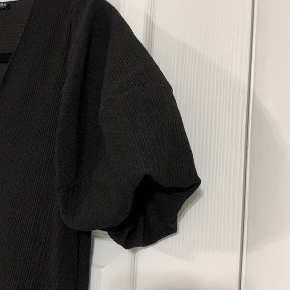 Zara black dress with bubble sleeve. - Picture 3 of 4